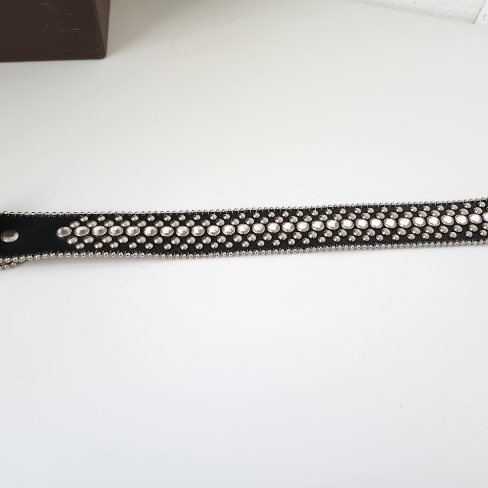 LEAVING POSH FINAL CLEARANCE B.B. Simon Black and Silver Crystal Studded Belt - Picture 7 of 14